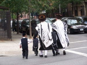 Streng religiöse Juden in Williamsburg (c) Wikimedia Commons