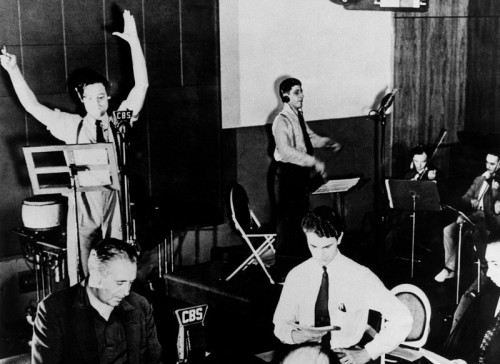 Das Hörspiel „The War of the Worlds“ machte Orson Welles berühmt (Foto: Ullstein Bild / picturedesk.com)