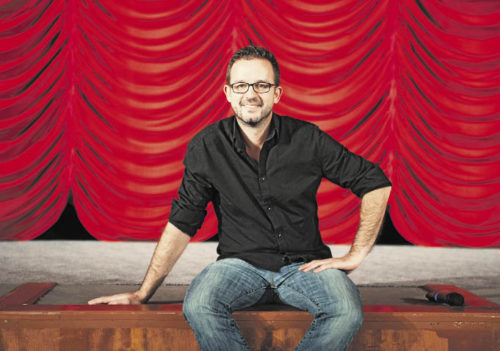 Géza Terner ist Saalregisseur im Gartenbaukino (Foto: Katharina Gossow)