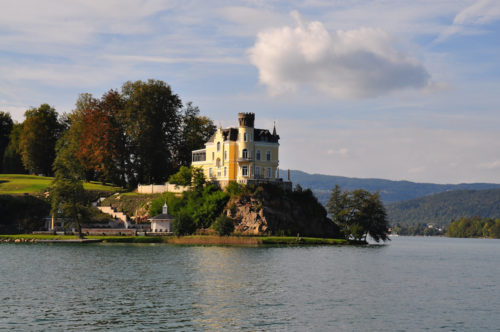 Schloss Klein-Miramar Reifnitz (Foto: Wikipedia)