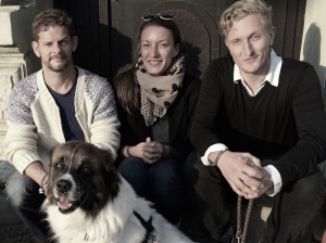 Der harte Kern des Hauses Bartleby: Hund Anwalt, Jörg Petzold, Alix Faßmann und Anselm Lenz (Foto: elevate)