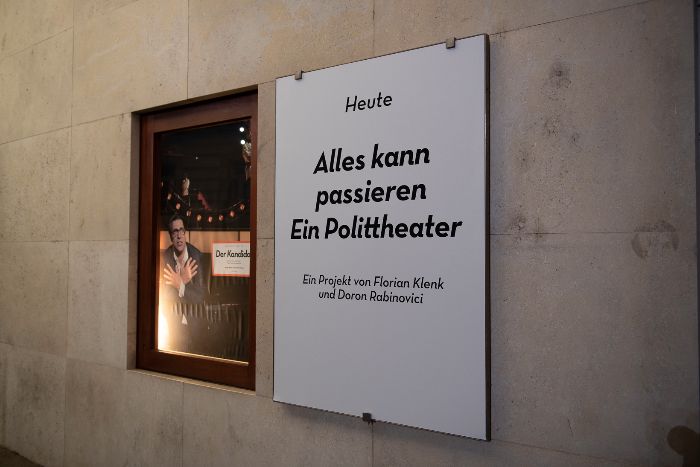 Alles kann passieren! Ein Polittheater (c) Roland Ferrigato